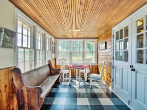 Remodeled Historic Farmhouse ~ 20 Mi to KC!
