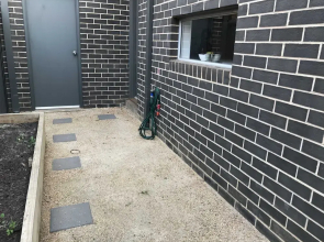 Sleek Stylish Modern Close to Airport