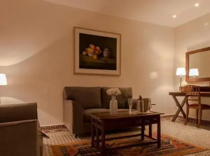 Soundouss Hotel