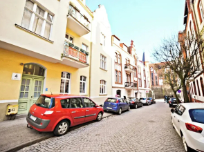 Red by Grand Apartments