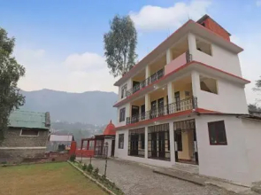 Hotel Comfort Inn By OYO Rooms