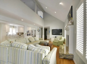 212 Maplewood Street Bethany by Long & Foster