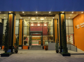 Ritz Grand Hotel Mandalay