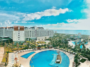 Отель Wyndham Grand Phu Quoc