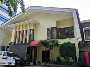 ARCS House Blok M by Jambuluwuk