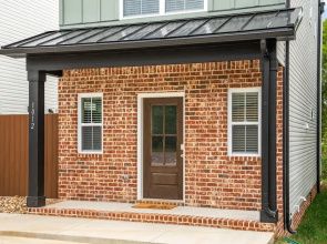 Adam's Downtown Retreat w/ Rooftop Access