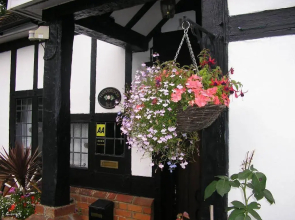 Tudorwood Guest House