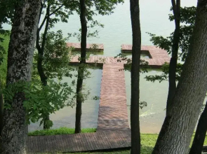 Biały Domek Nad Jeziorem