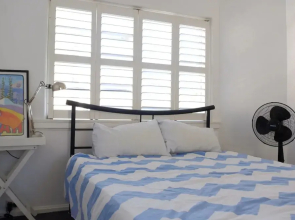 Cosy Home Near Bondi Junction and Beach