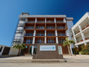 Aquamarine Family Club Hotel