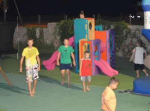 Oasis Hotel Kyparissia