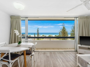 Hi Ho Beach Apartments