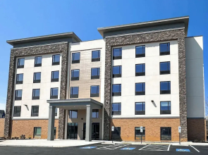 Studio 6 Richmond Airport