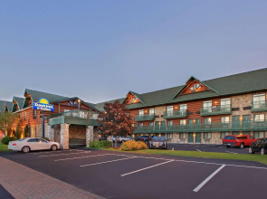 Days Inn by Wyndham Mackinaw City/Bridgeview Area
