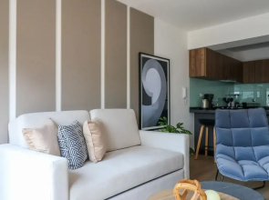 w Fascinating 1BR With Balcony in San Isidro