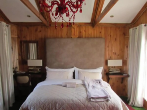 Belurana Collection River Manor