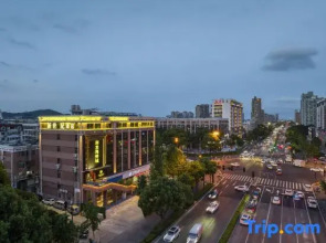 Porter New Century Hotel (Taizhou Jiaojiang Commercial Street)