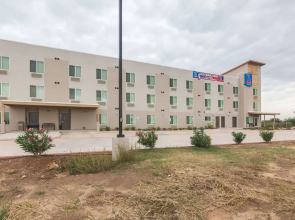 Days Inn & Suites by Wyndham Colorado City/I-20