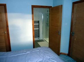 Inverness. Private double room with en suite. Room only.