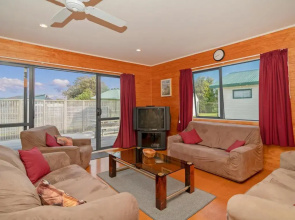 Matarangi Escape - Matarangi Holiday Home