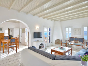 Mykonian Dianthus Villa