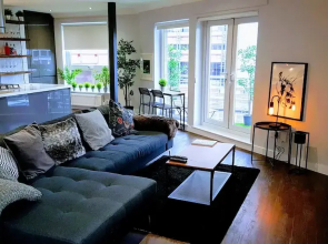 Central City View 3-bed Apartment