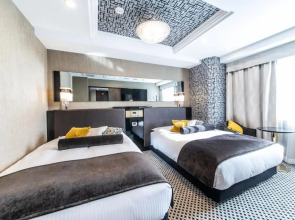 Apa Hotel ＆ Resort Midosuji Hommachi Eki Tower