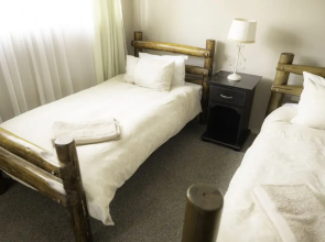 Fully Equipped Self Catering Unit