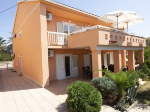 Studios & Rooms Fiesta