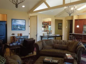 Breakers Reef Estate & Manor House