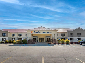 Comfort Inn & Suites Leeds I-20