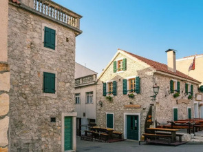 Apartment Lara 1Km From Sea