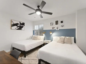 Remote Work Friendly King Beds Fast Wifi 3BR