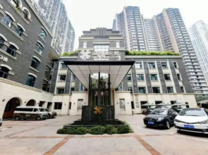 Bolianhui Hotel(Monument to the people's Liberation Shibati  Store)