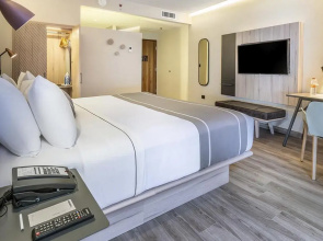 City Express Plus by Marriott San Luis Potosí