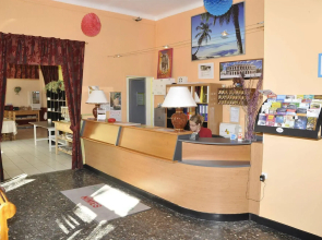 Sarl Hotel Cesar