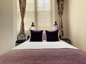 Central Located Two Bedroom Suite