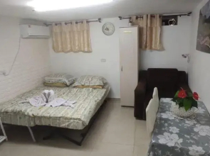 Yair room apartment