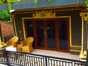 Amed Romance House