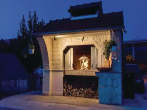 Apartment Niko - Two Bedroom Apartment With Swimming Pool