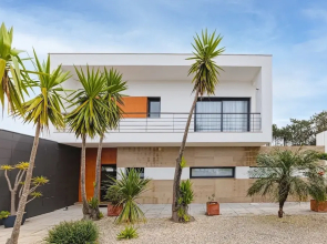 Villa-4bedroom-3bathroom-pool-petfriendly