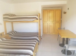 Hostel Santa Maria De Oro