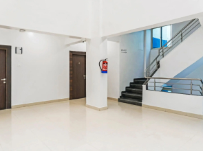 SilverKey Executive Stays 77138 Shree Apartments