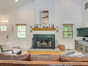 Distinctive Hamptons Home w/ Pool Near Bay, Ocean