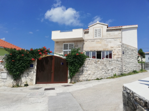 Holiday house Jaka 2 - with pool : Sumartin, Island Brac