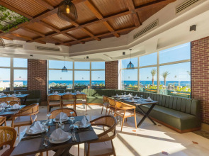 Sunrise Diamond Beach Resort - Grand Select