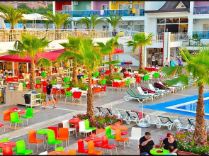 Side Win Hotel & Spa