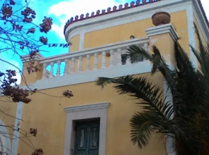 Giannis Apartments