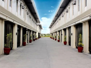 Mystique Lane Drive In Hotel