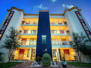 Alexander Palace Hotel Apartment